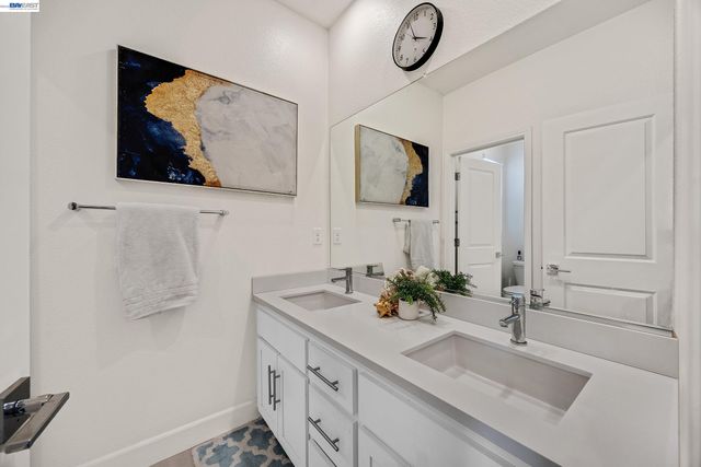 1710 Flora Way, Tracy, CA 95376