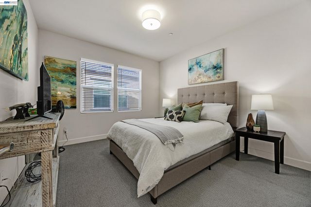 1710 Flora Way, Tracy, CA 95376