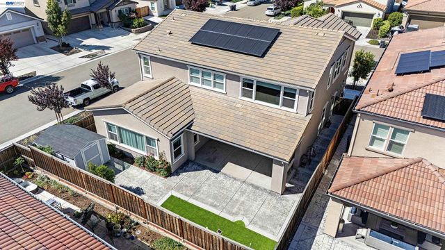 1710 Flora Way, Tracy, CA 95376