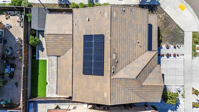 1710 Flora Way, Tracy, CA 95376