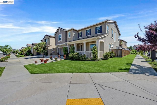 1710 Flora Way, Tracy, CA 95376