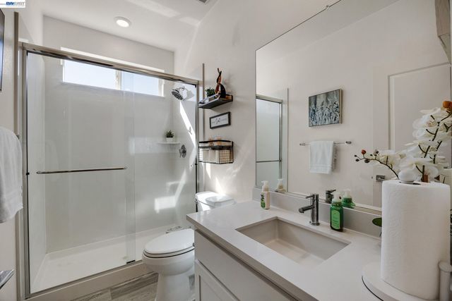 1710 Flora Way, Tracy, CA 95376