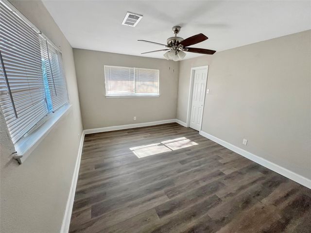 3512 Rio Grande Circle, Dallas, TX 75233