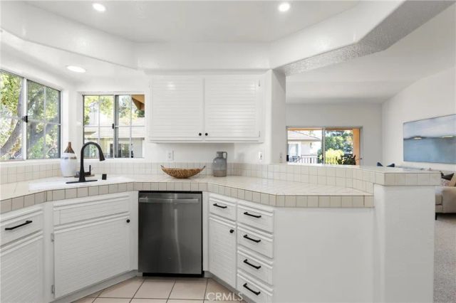 8033 E Snapdragon, Anaheim Hills, CA 92808