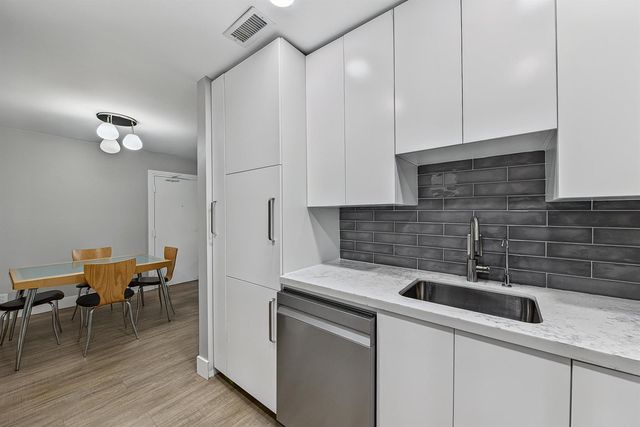 6457 BAY CLUB Drive 3, Fort Lauderdale, FL 33308