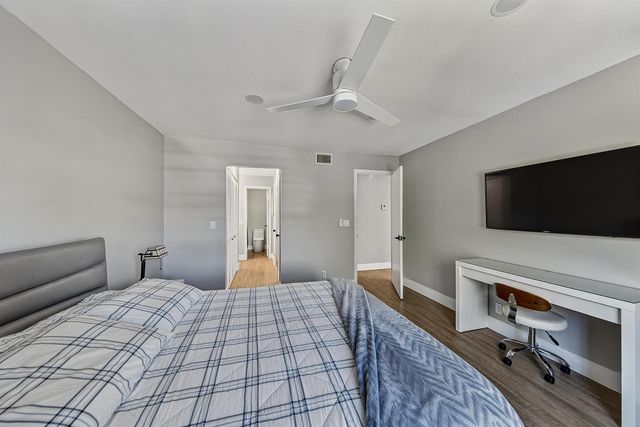 6457 BAY CLUB Drive 3, Fort Lauderdale, FL 33308
