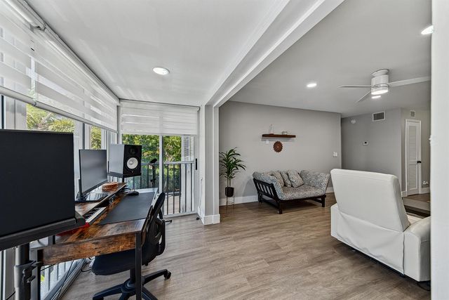 6457 BAY CLUB Drive 3, Fort Lauderdale, FL 33308