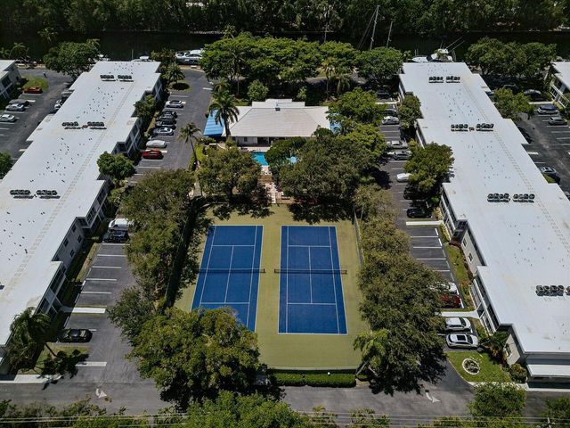 6457 BAY CLUB Drive 3, Fort Lauderdale, FL 33308