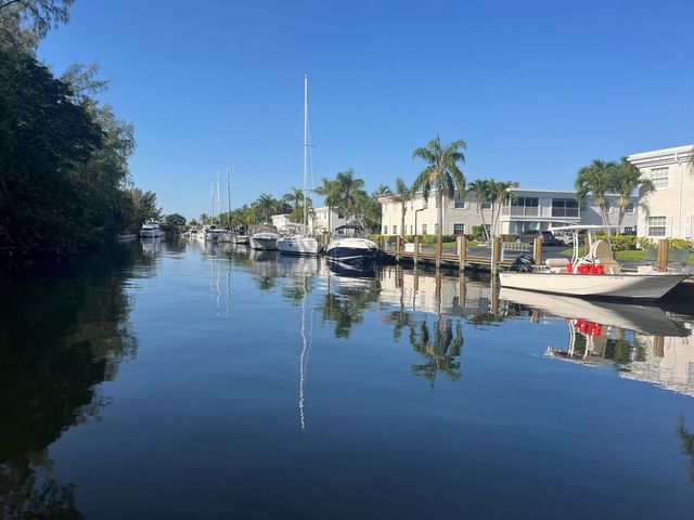 6457 BAY CLUB Drive 3, Fort Lauderdale, FL 33308