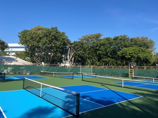 6457 BAY CLUB Drive 3, Fort Lauderdale, FL 33308