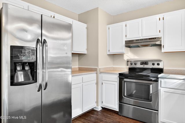 447 Dion Drive, Hubert, NC 28539