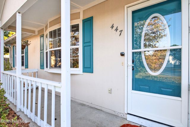 447 Dion Drive, Hubert, NC 28539