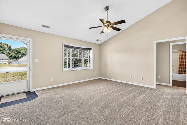 447 Dion Drive, Hubert, NC 28539