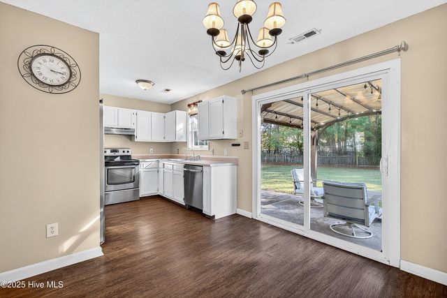 447 Dion Drive, Hubert, NC 28539