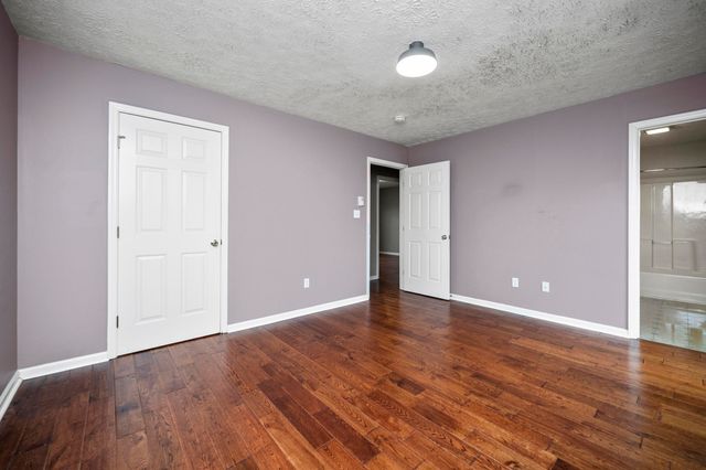 1014 Barker Lane W, Berea, KY 40403