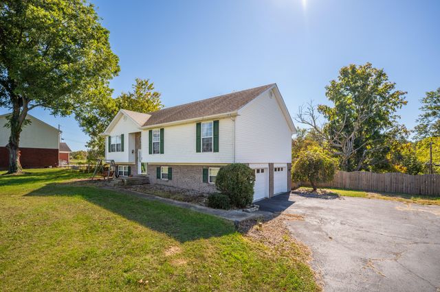 1014 Barker Lane W, Berea, KY 40403