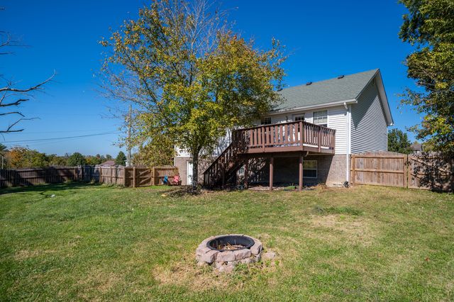 1014 Barker Lane W, Berea, KY 40403