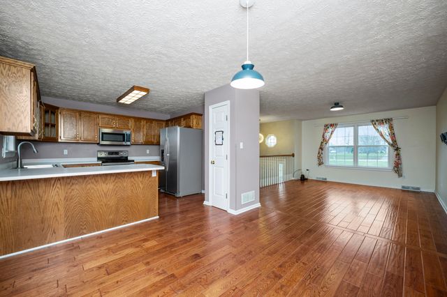 1014 Barker Lane W, Berea, KY 40403