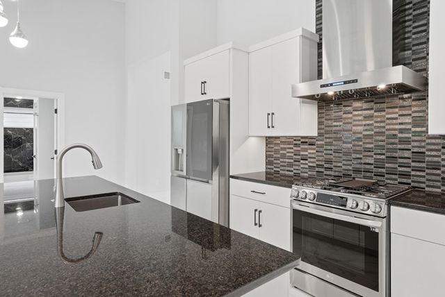 613 ANGELS REST WAY, Columbia, MO 65203