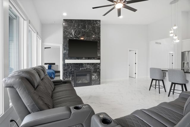 613 ANGELS REST WAY, Columbia, MO 65203