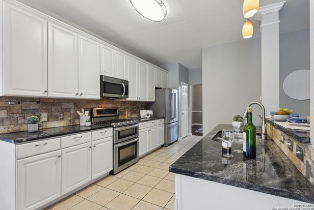 1703 Hadbury Ln, San Antonio, TX 78248