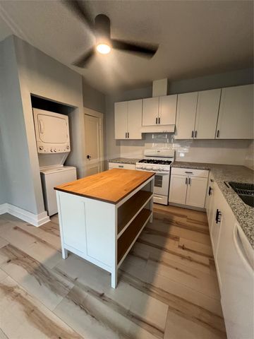 3701 Bradley Street, Houston, TX 77009