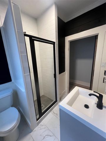 3701 Bradley Street, Houston, TX 77009