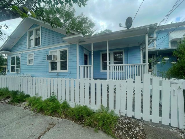 3701 Bradley Street, Houston, TX 77009