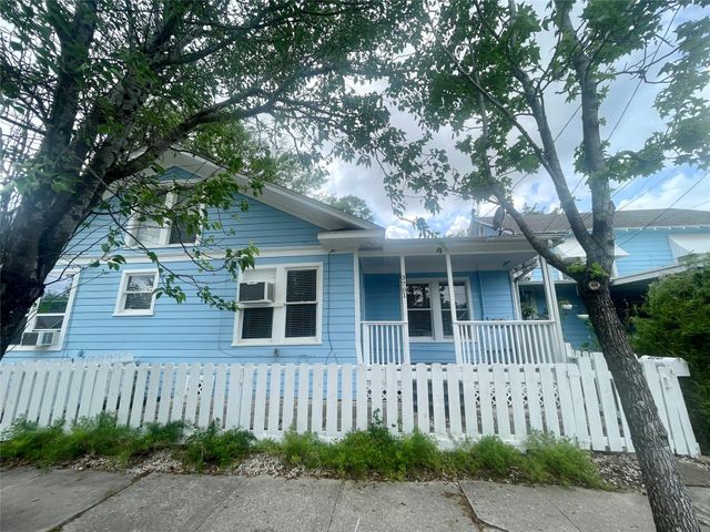 3701 Bradley Street, Houston, TX 77009
