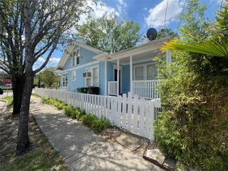 3701 Bradley Street, Houston, TX 77009
