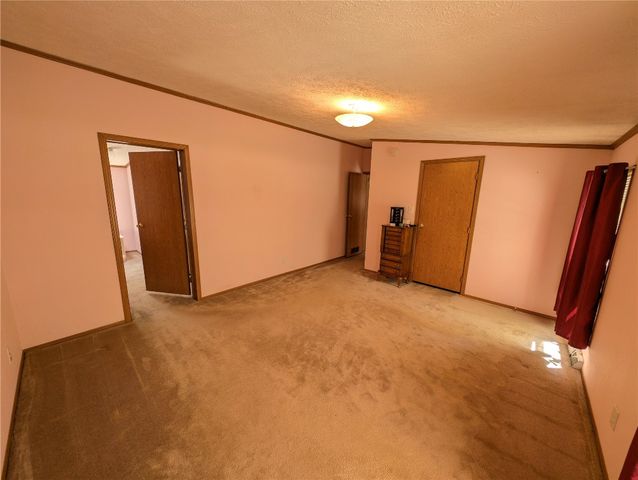 3163 N CENTER Road, Linesville, PA 16424