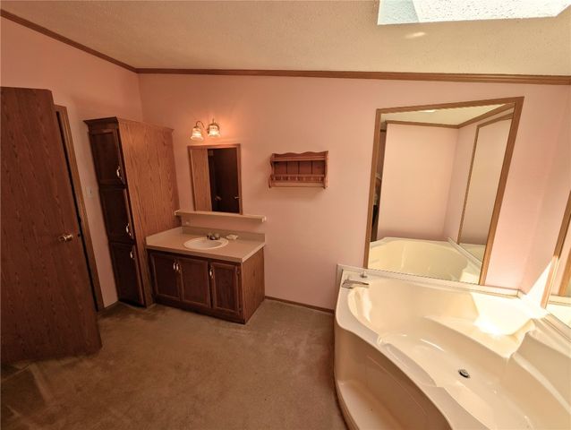 3163 N CENTER Road, Linesville, PA 16424