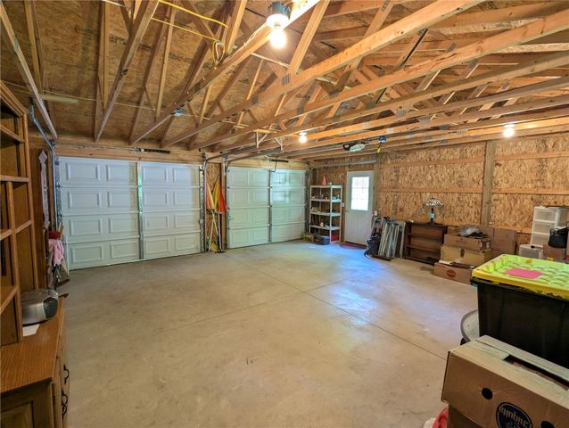 3163 N CENTER Road, Linesville, PA 16424