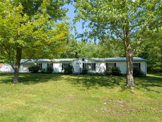 3163 N CENTER Road, Linesville, PA 16424