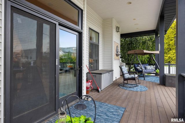 1964 CHESTNUT Lane, Washington, IL 61571