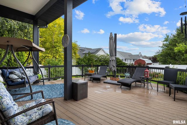 1964 CHESTNUT Lane, Washington, IL 61571