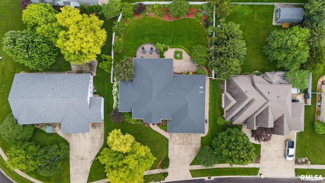1964 CHESTNUT Lane, Washington, IL 61571