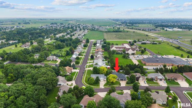 1964 CHESTNUT Lane, Washington, IL 61571