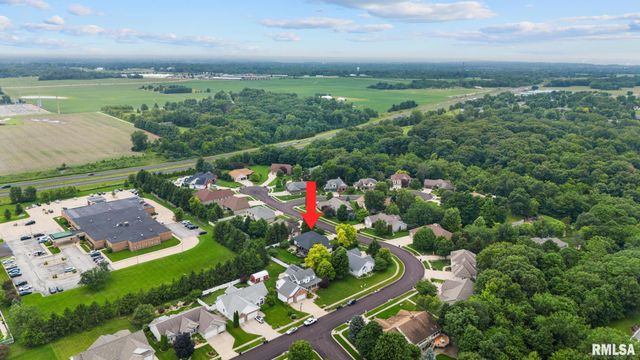1964 CHESTNUT Lane, Washington, IL 61571
