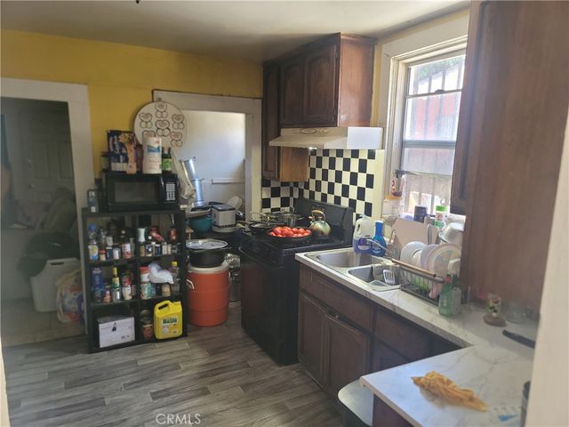 632 E 45th, Los Angeles, CA 90011