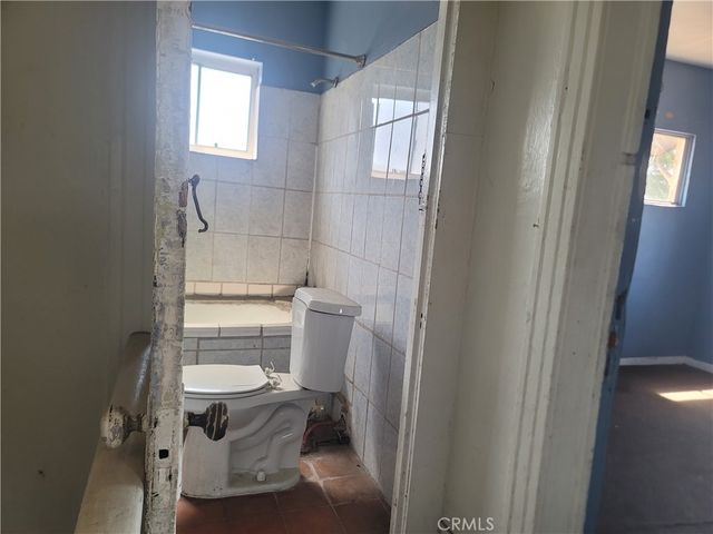 632 E 45th, Los Angeles, CA 90011