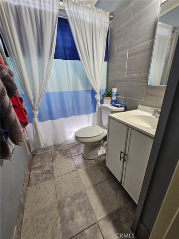 632 E 45th, Los Angeles, CA 90011