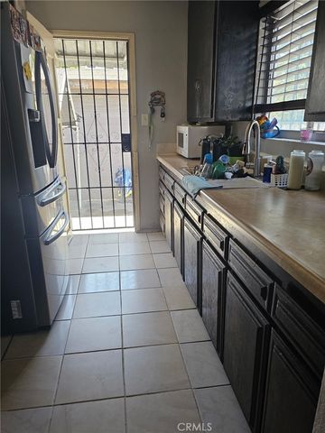 632 E 45th, Los Angeles, CA 90011