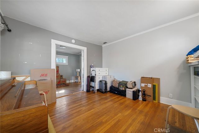 262 Thorne, Los Angeles, CA 90042