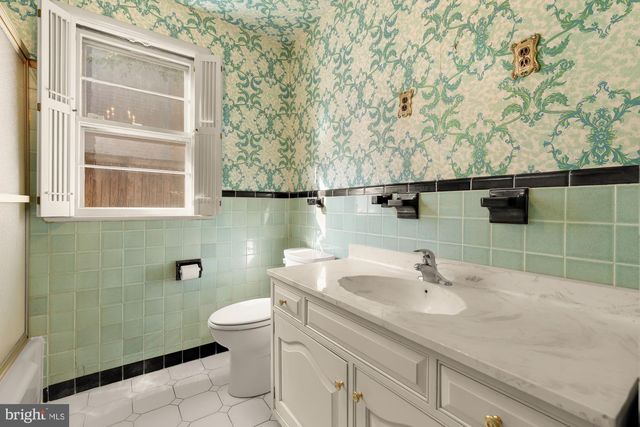 5611 BELMONT AVE, Chevy Chase, MD 20815