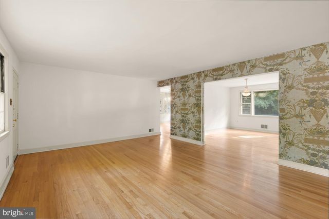 5611 BELMONT AVE, Chevy Chase, MD 20815