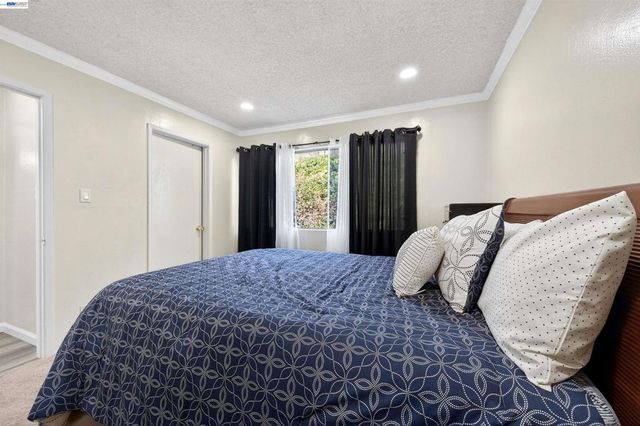355 Parkview Terrace B9, Vallejo, CA 94589