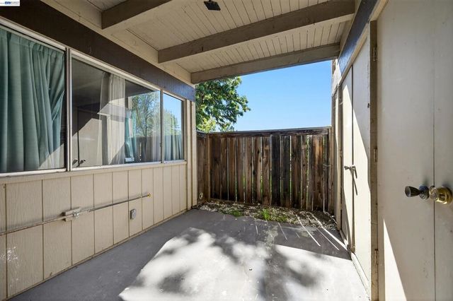 355 Parkview Terrace B9, Vallejo, CA 94589