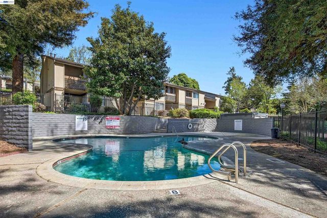 355 Parkview Terrace B9, Vallejo, CA 94589