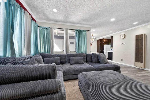 355 Parkview Terrace B9, Vallejo, CA 94589